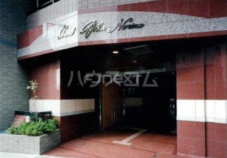 16/18 エントランス