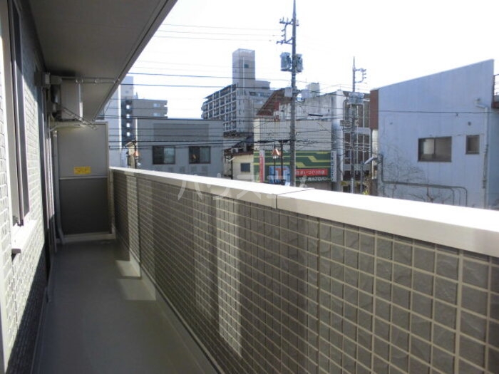 13/30 バルコニー