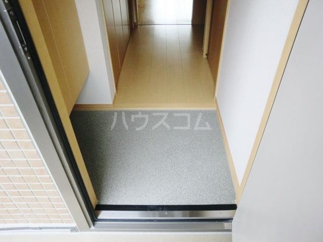 5/22 玄関