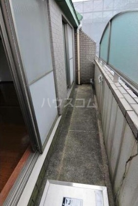 13/20 バルコニー