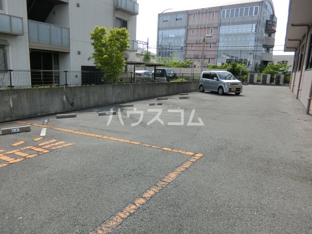 15/23 駐車場