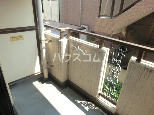 13/18 バルコニー