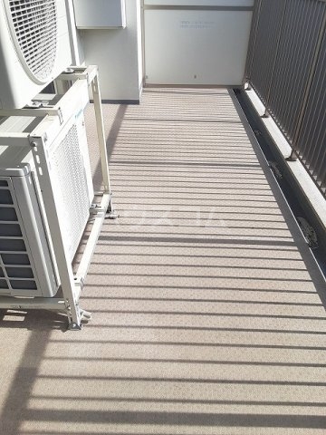 20/30 バルコニー