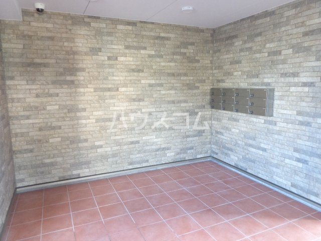 21/30 エントランス