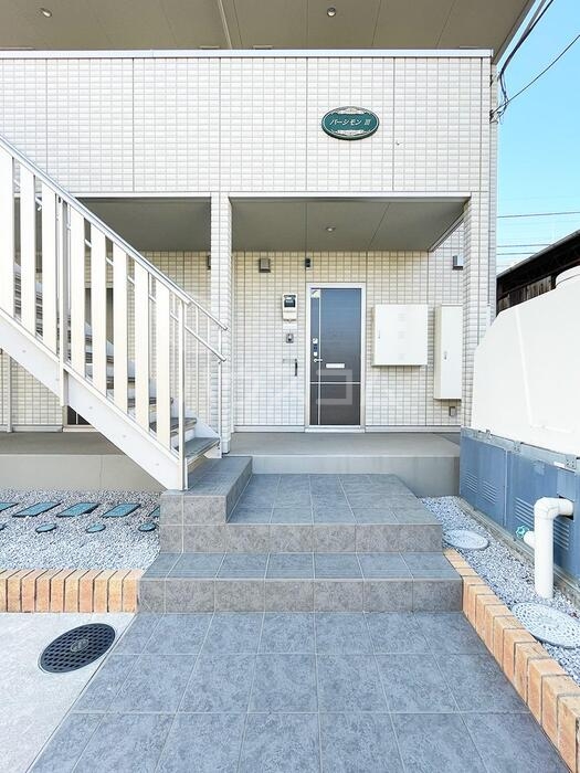 20/30 エントランス