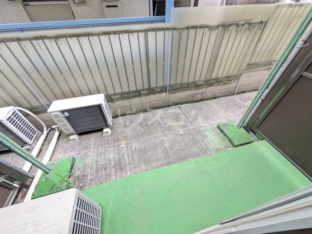 17/27 バルコニー