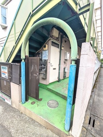 21/27 エントランス