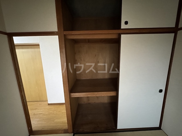 13/30 収納