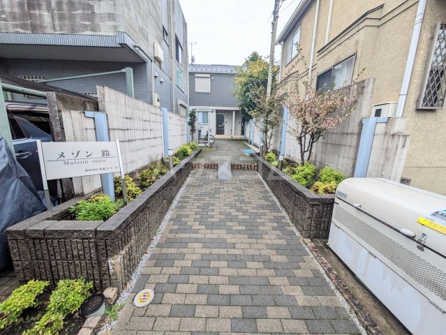 28/30 エントランス