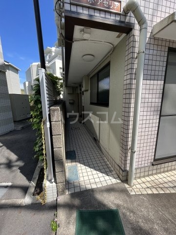 22/29 エントランス
