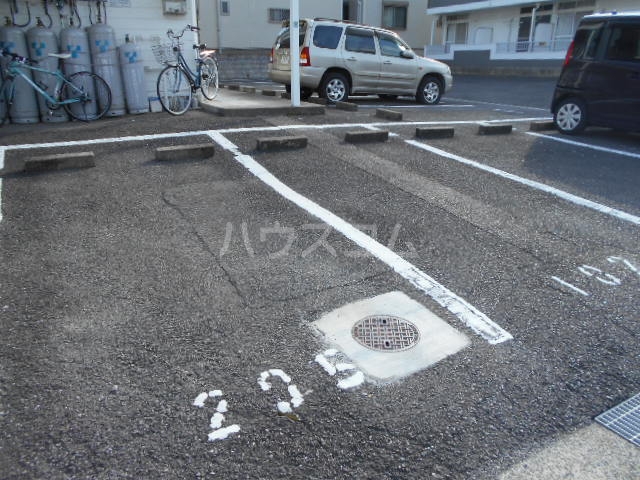 2/10 駐車場