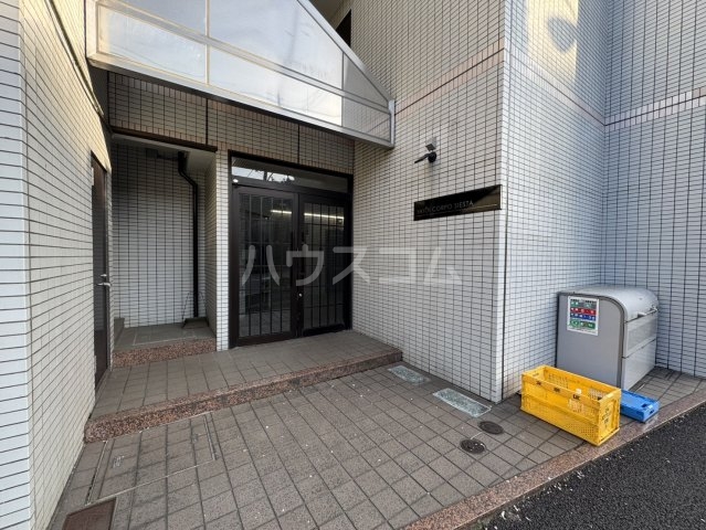 22/30 エントランス