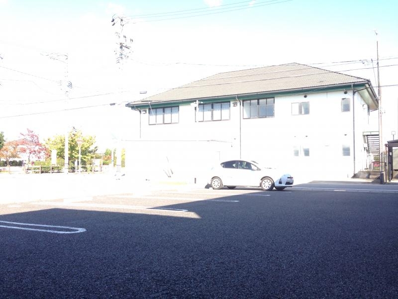 22/30 駐車場