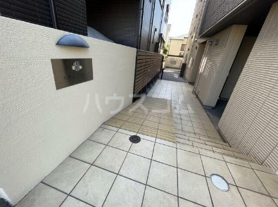 17/24 エントランス