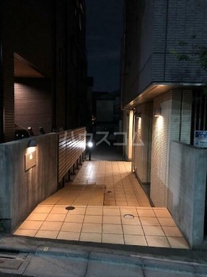 20/28 エントランス