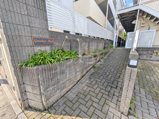 29/30 エントランス