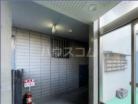 19/26 エントランス