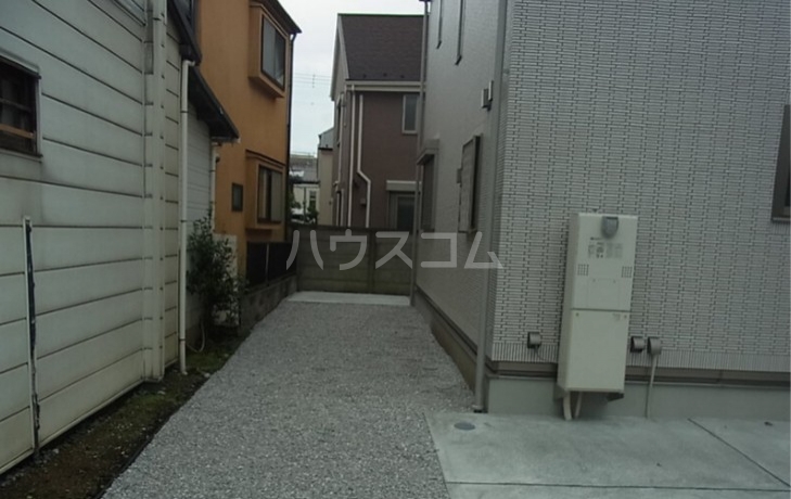 17/19 エントランス