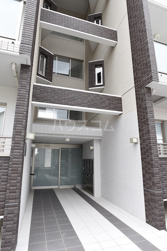 17/21 エントランス