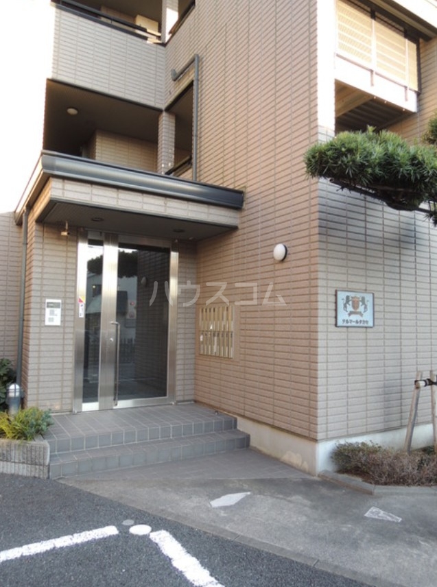 19/24 エントランス