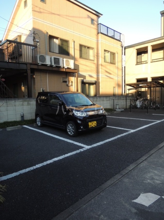 21/24 駐車場