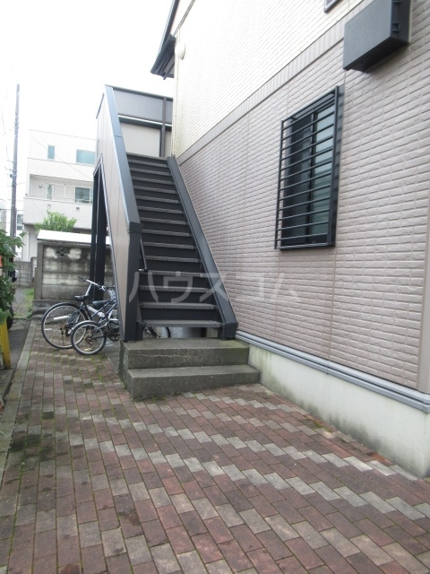 2/5 エントランス