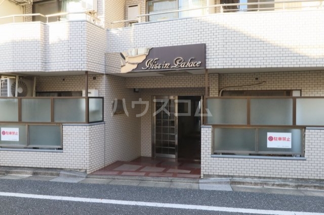 15/19 エントランス