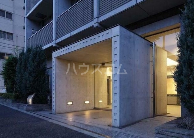 15/16 エントランス