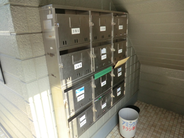 19/25 エントランス