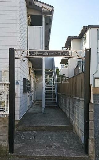 14/15 エントランス