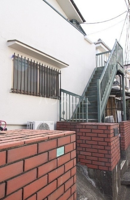 19/24 エントランス