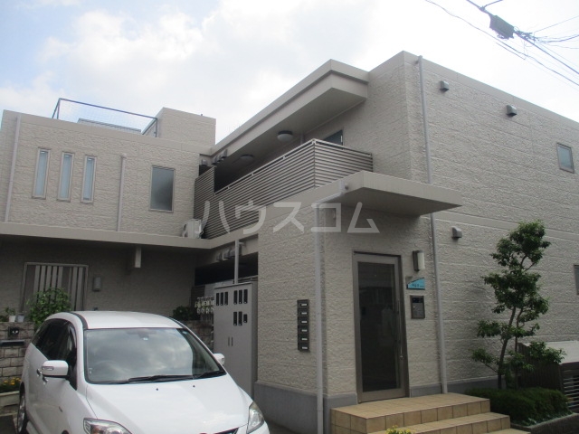 19/25 エントランス