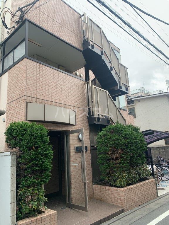 20/28 エントランス