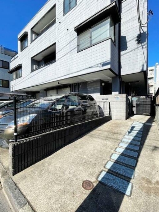 14/17 エントランス