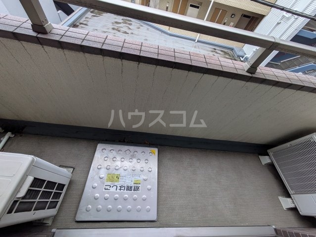 15/22 バルコニー
