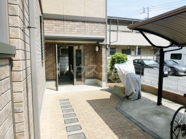 14/21 エントランス