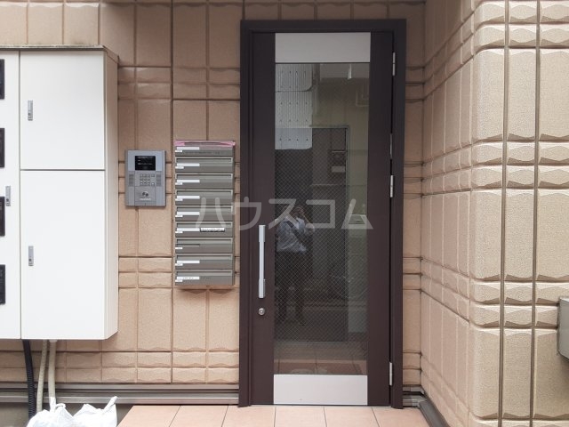 3/7 エントランス