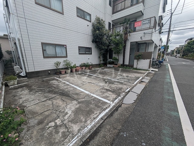 29/30 駐車場