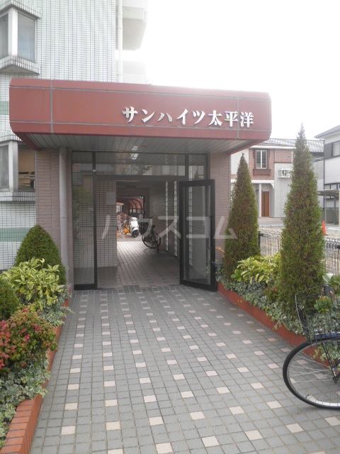 21/27 エントランス