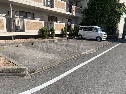 20/21 駐車場