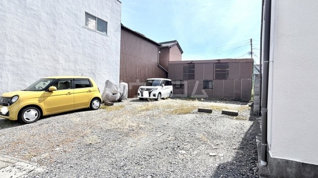 19/23 駐車場