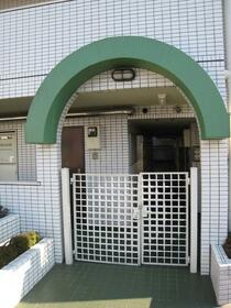 2/4 エントランス