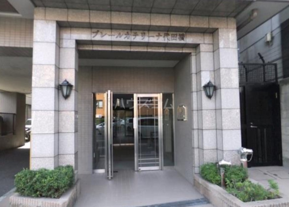 18/20 エントランス