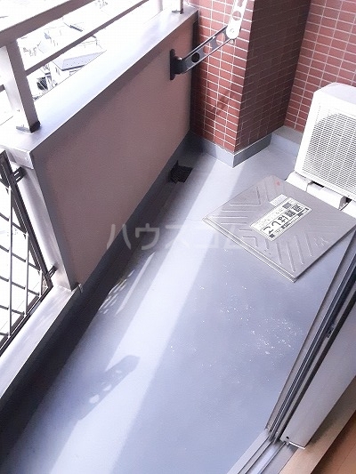 17/28 バルコニー