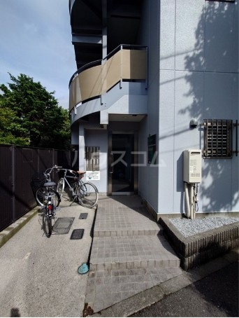 24/25 駐車場