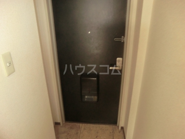 13/29 玄関
