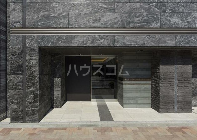 20/24 エントランス