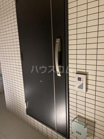 25/30 エントランス