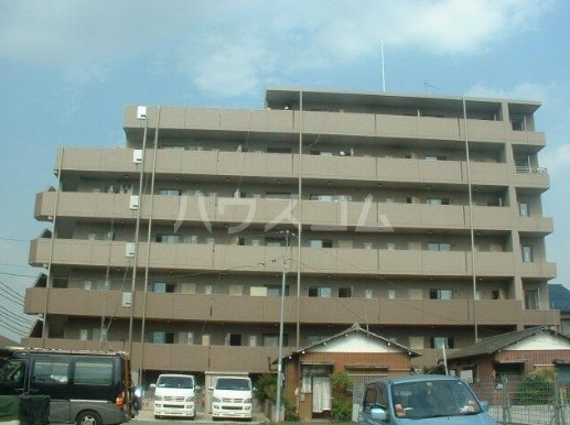 2/3 エントランス