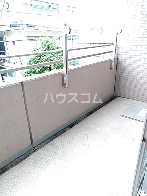 20/30 バルコニー